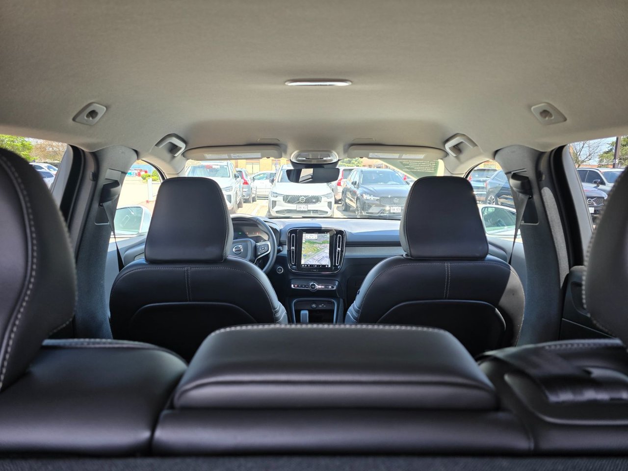 2025 Volvo XC40 CORE BRIGHT THEME-6