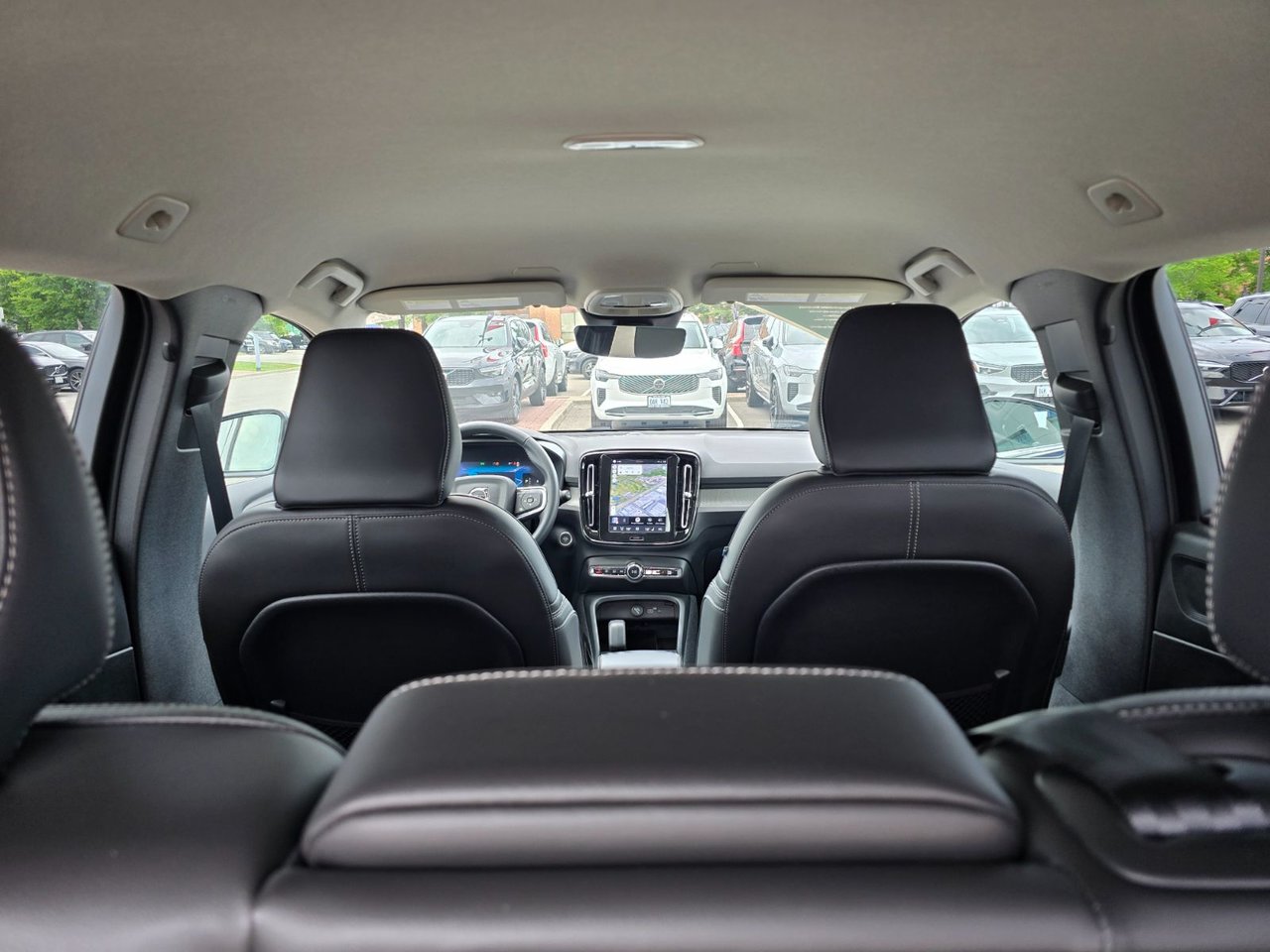 2025 Volvo XC40 CORE BRIGHT THEME-6