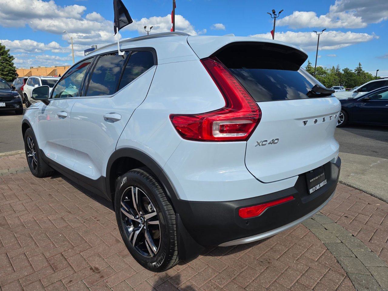 2025 Volvo XC40 CORE BRIGHT THEME-11