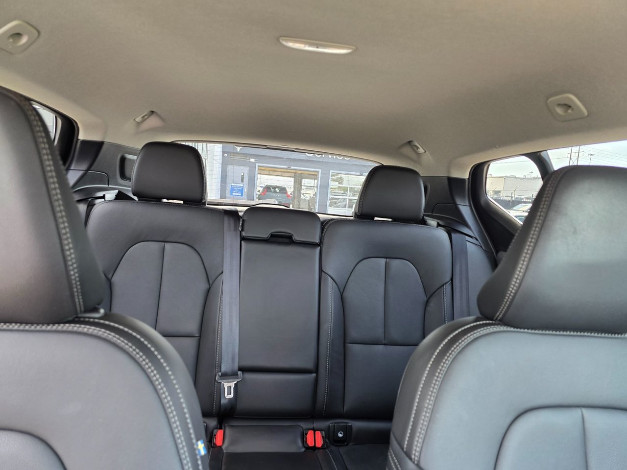 2025 Volvo XC40 CORE BRIGHT THEME-8