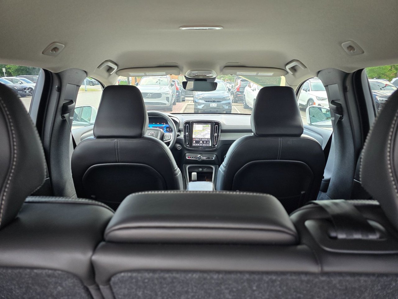 2025 Volvo XC40 CORE BRIGHT THEME-6
