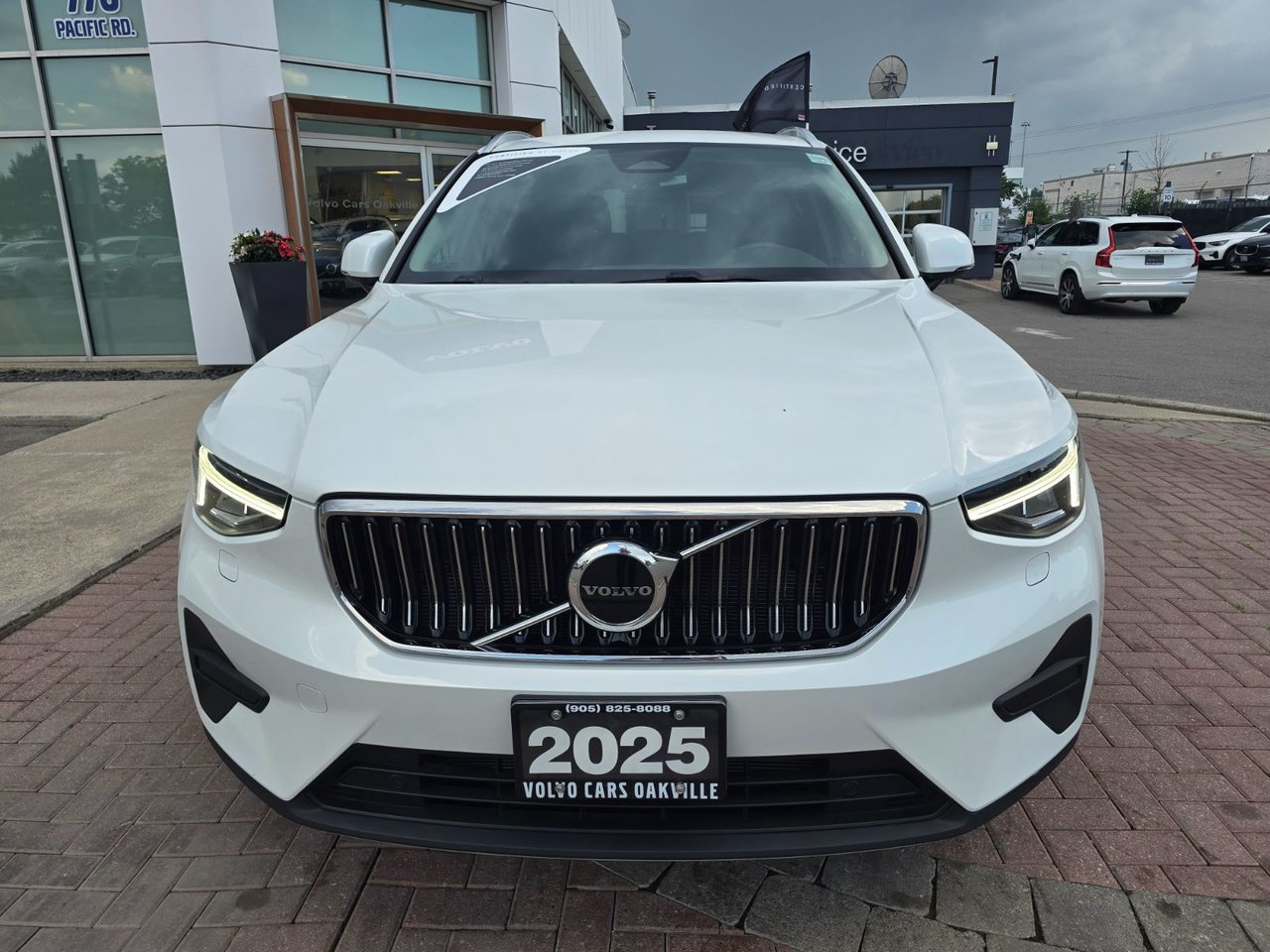 2025 Volvo XC40 CORE BRIGHT THEME-3
