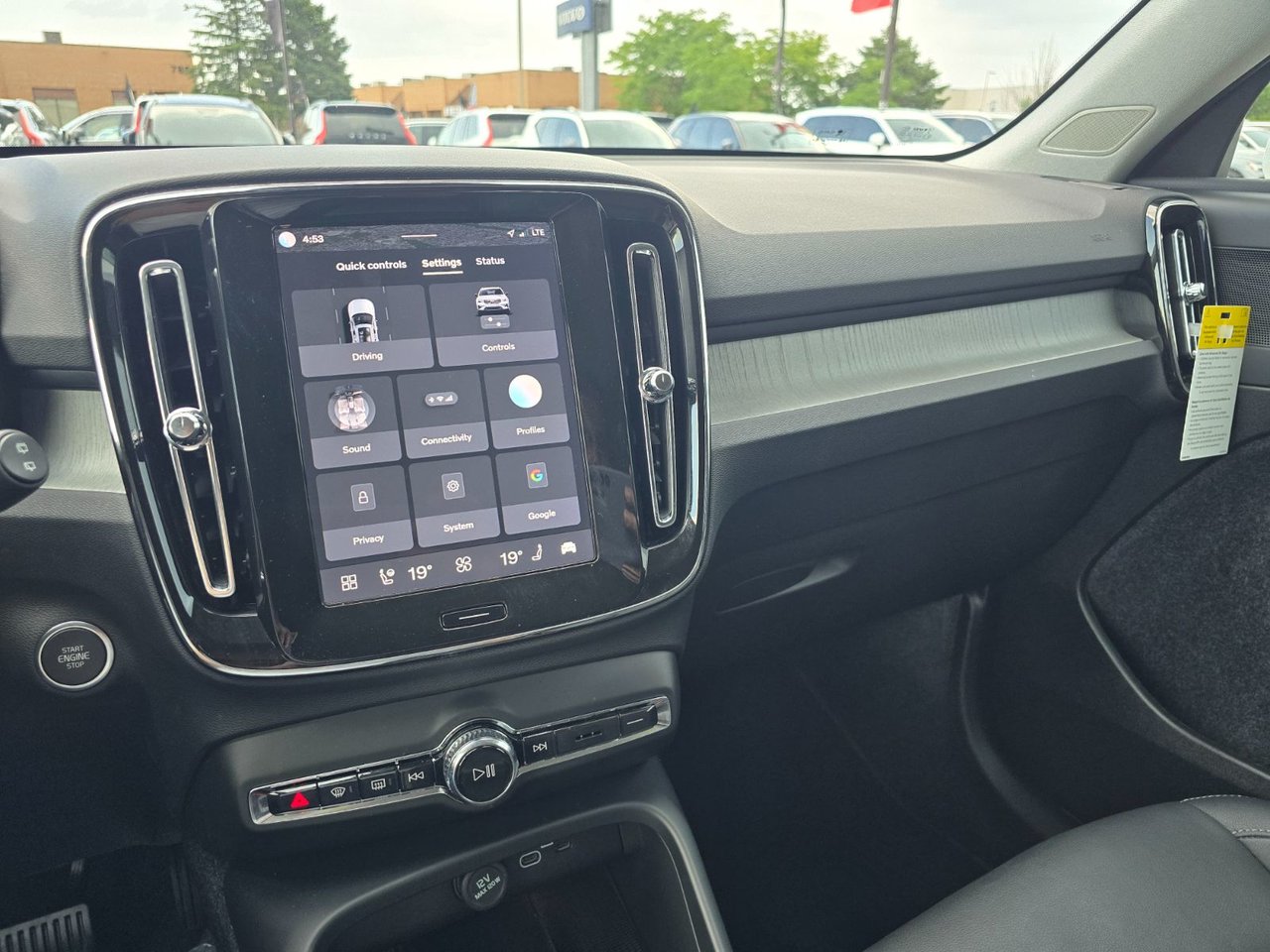 2025 Volvo XC40 CORE BRIGHT THEME-27