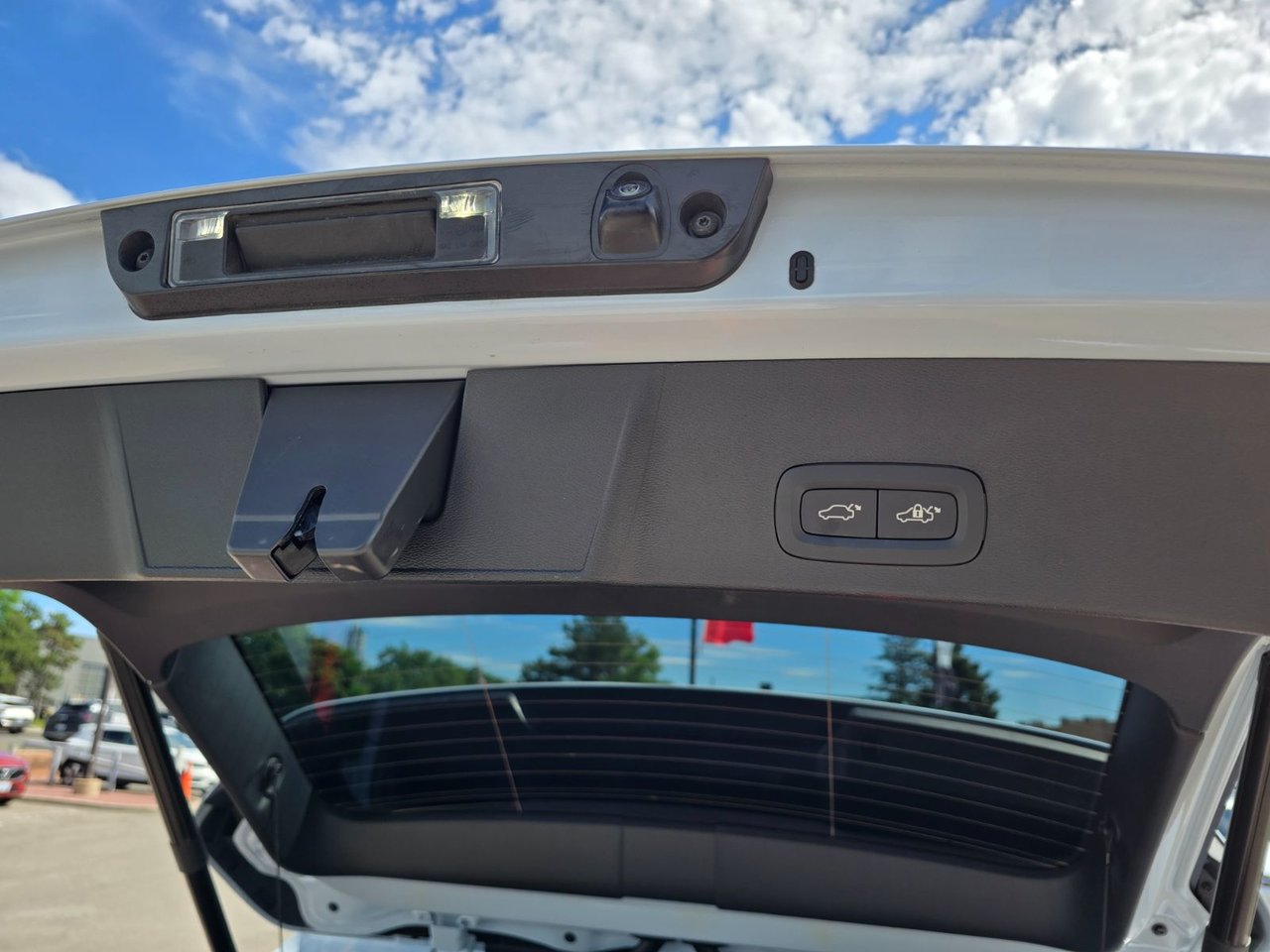 2025 Volvo XC40 CORE BRIGHT THEME-16