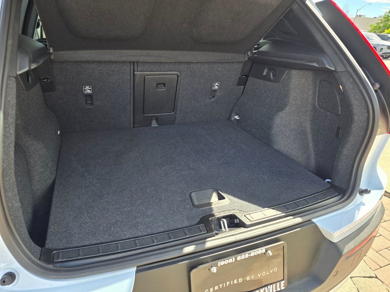 2025 Volvo XC40 CORE BRIGHT THEME-17
