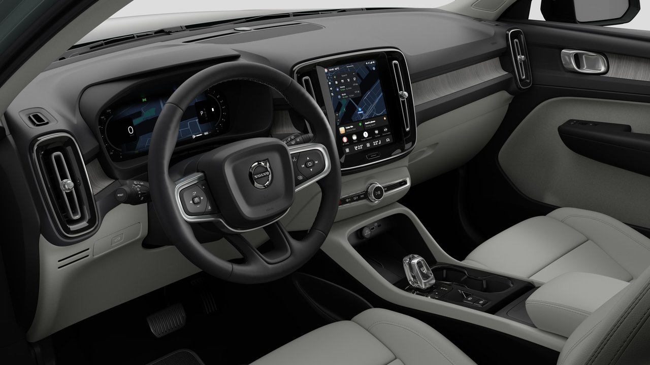 2026 Volvo XC40 Plus Dark Theme-9