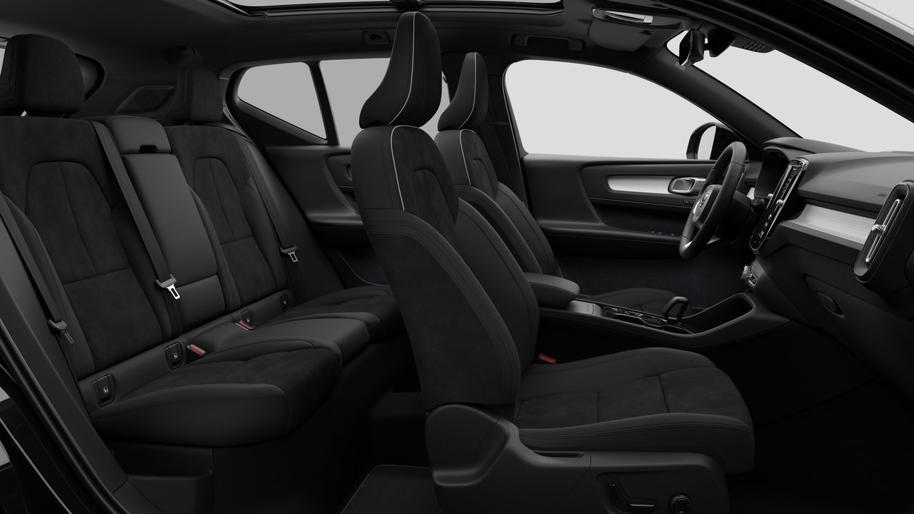 2026 Volvo XC40 Ultra Black Edition-12
