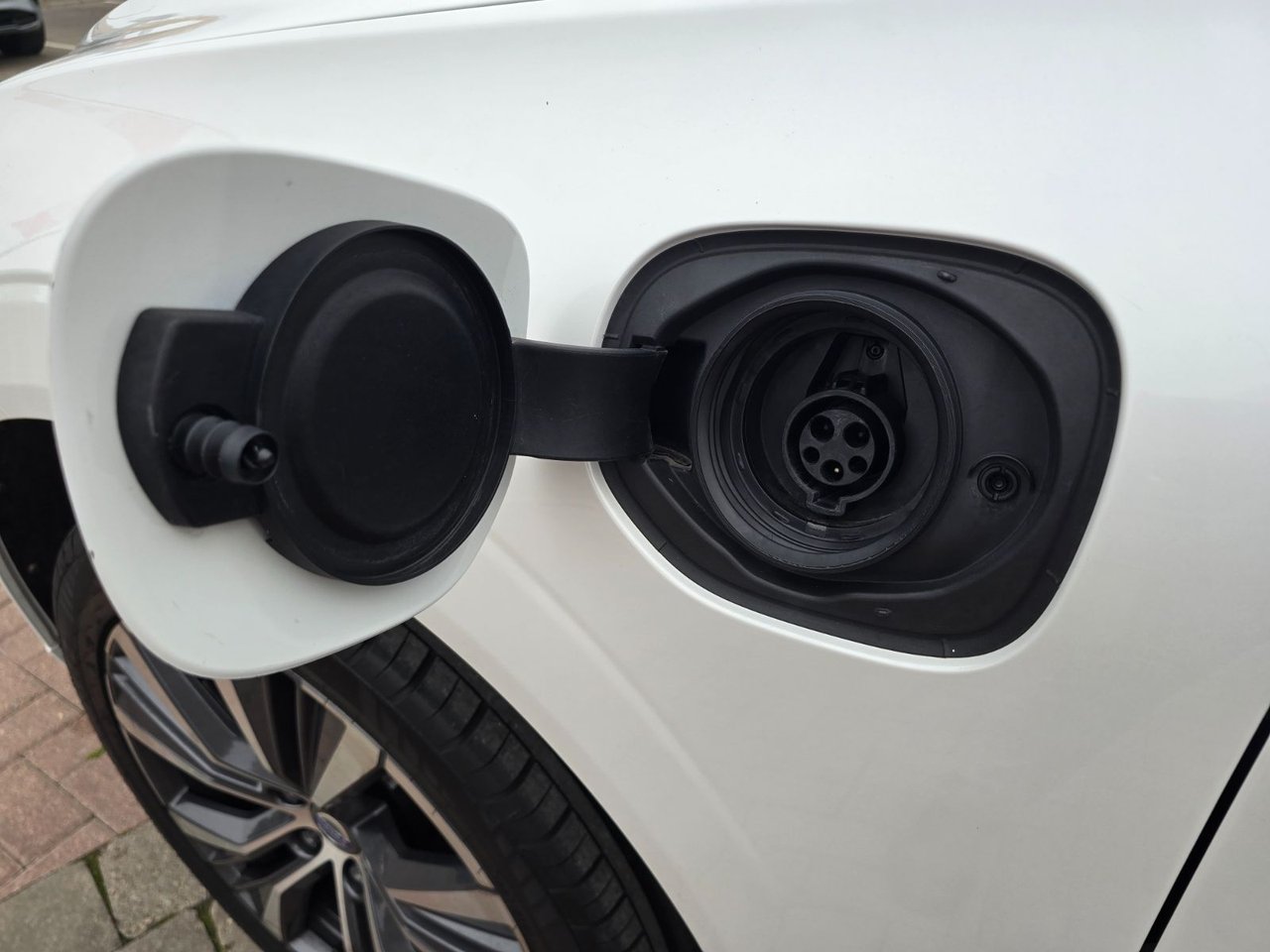 2022 Volvo XC60 RECHARGE INSCRIPTION EXPRESSION-16