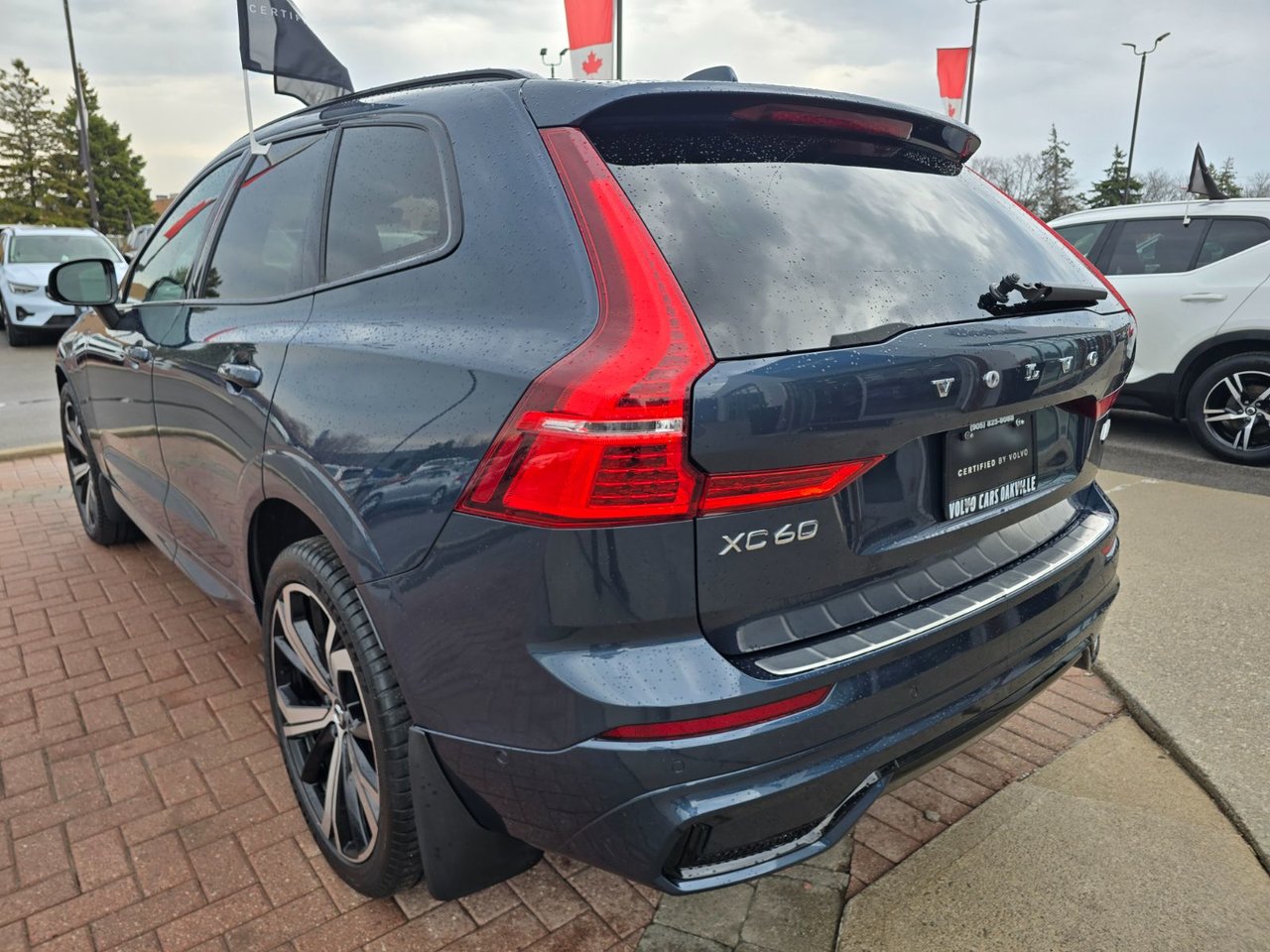 2022 Volvo XC60 RECHARGE R-DESIGN-11