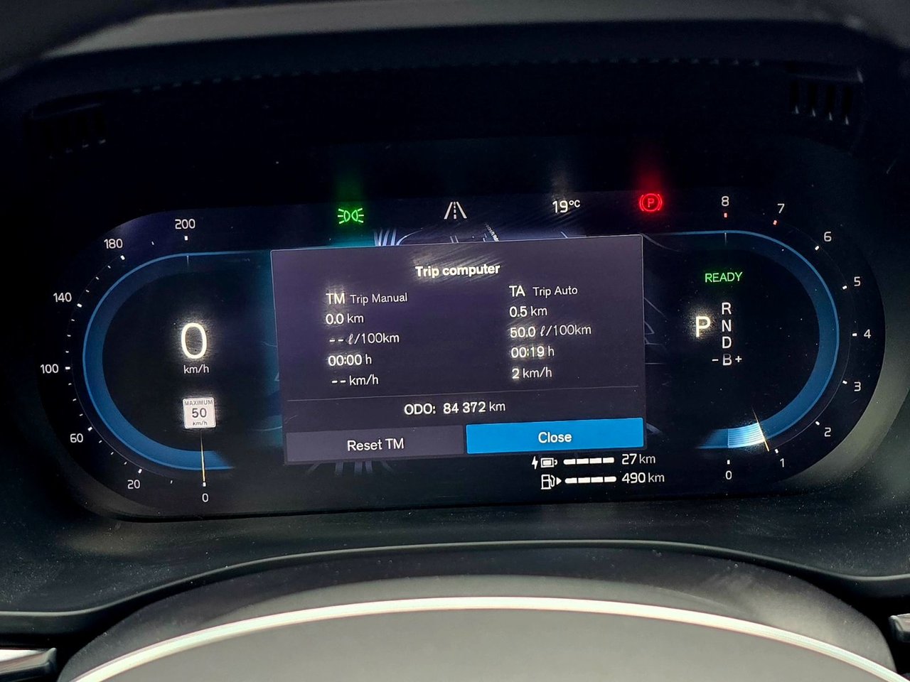 2022 Volvo XC60 RECHARGE R-DESIGN-1