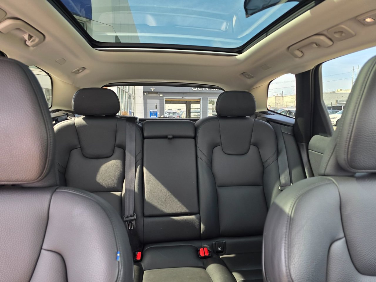 2024 Volvo XC60 RECHARGE PLUS DARK THEME-8