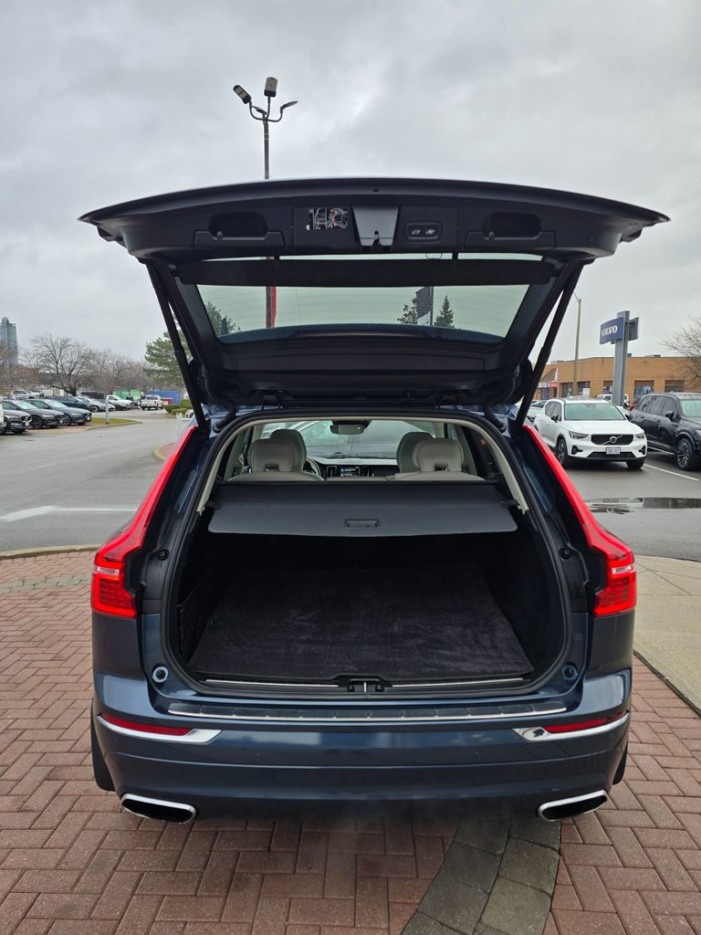 2021 Volvo XC60 INSCRIPTION EXPRESSION-17