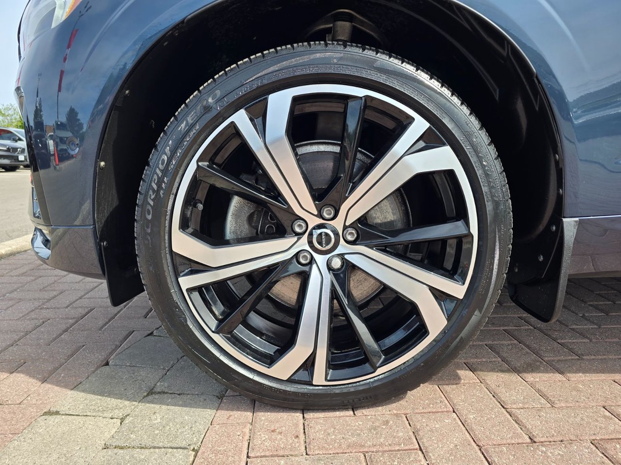 2022 Volvo XC60 R-DESIGN-7