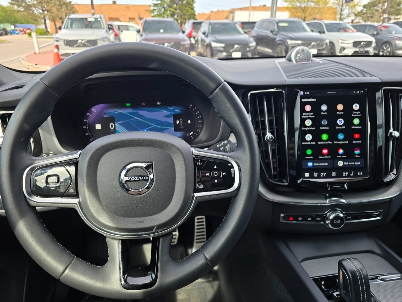 2022 Volvo XC60 R-DESIGN-27