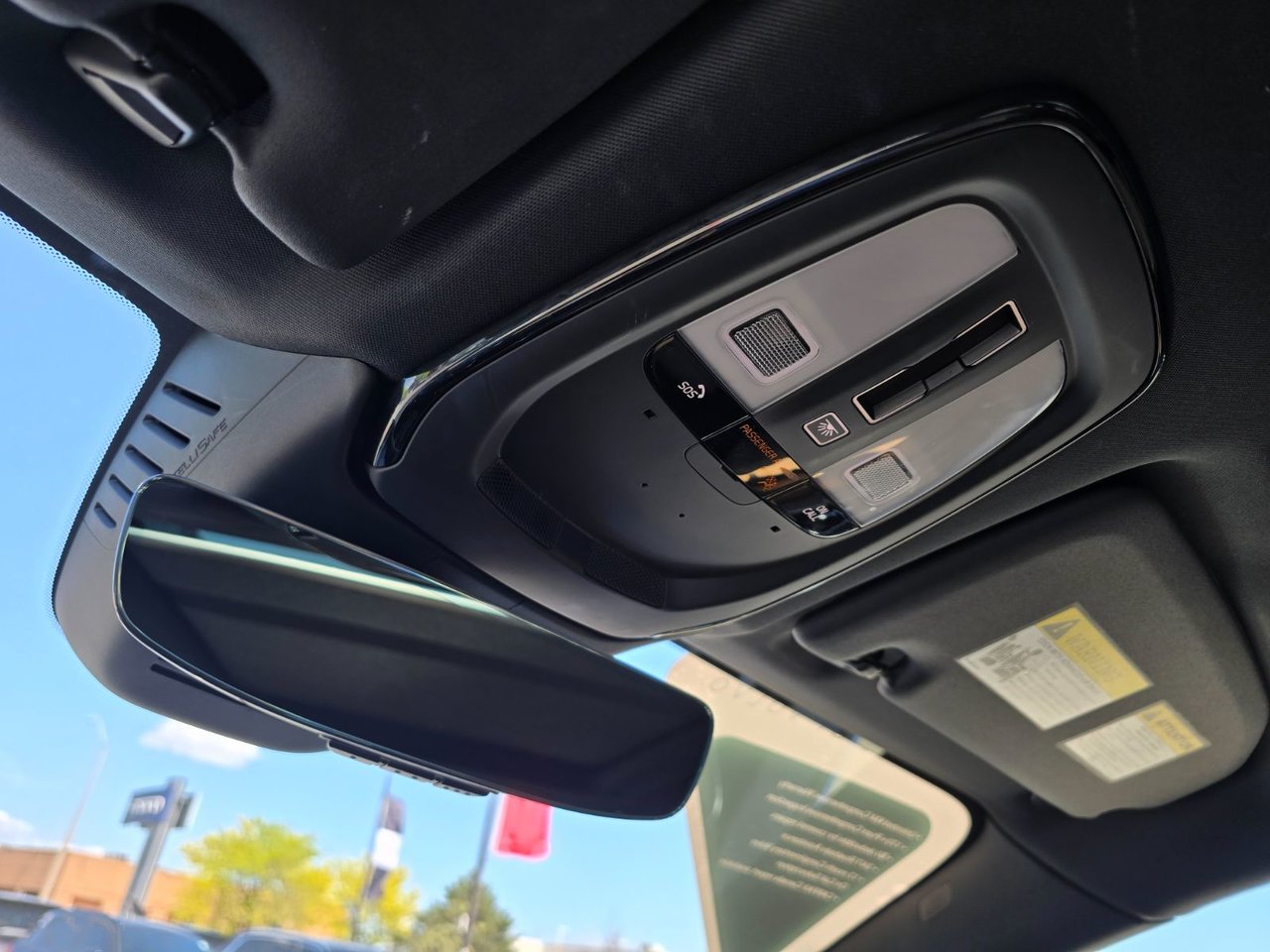 2022 Volvo XC60 INSCRIPTION-25