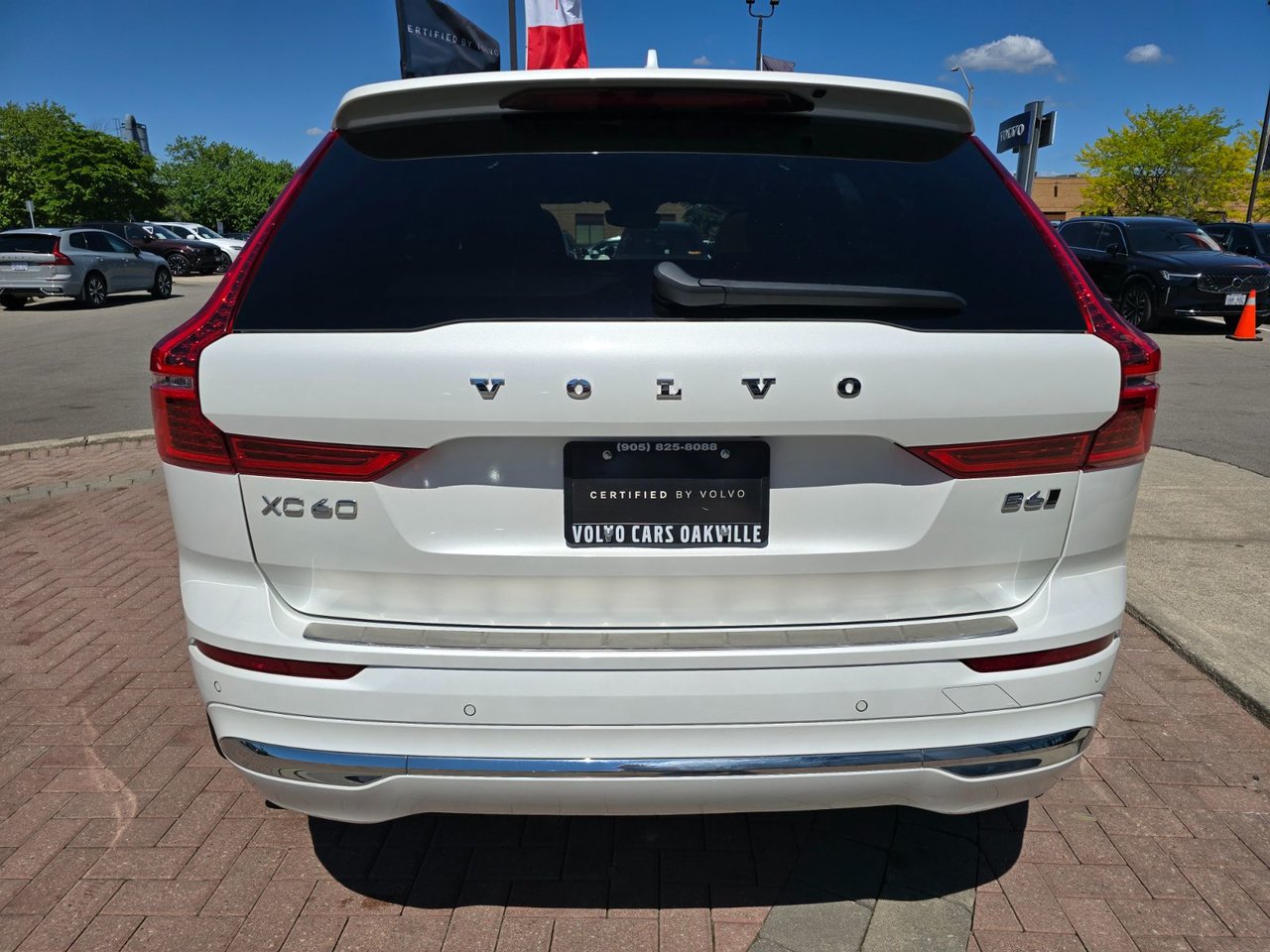 2022 Volvo XC60 INSCRIPTION-13