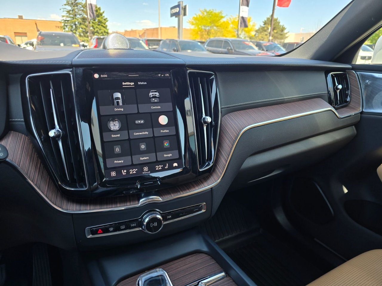 2022 Volvo XC60 INSCRIPTION-28