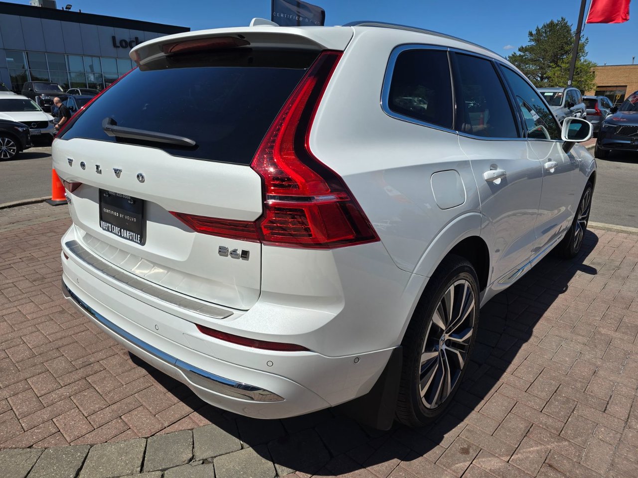 2022 Volvo XC60 INSCRIPTION-14