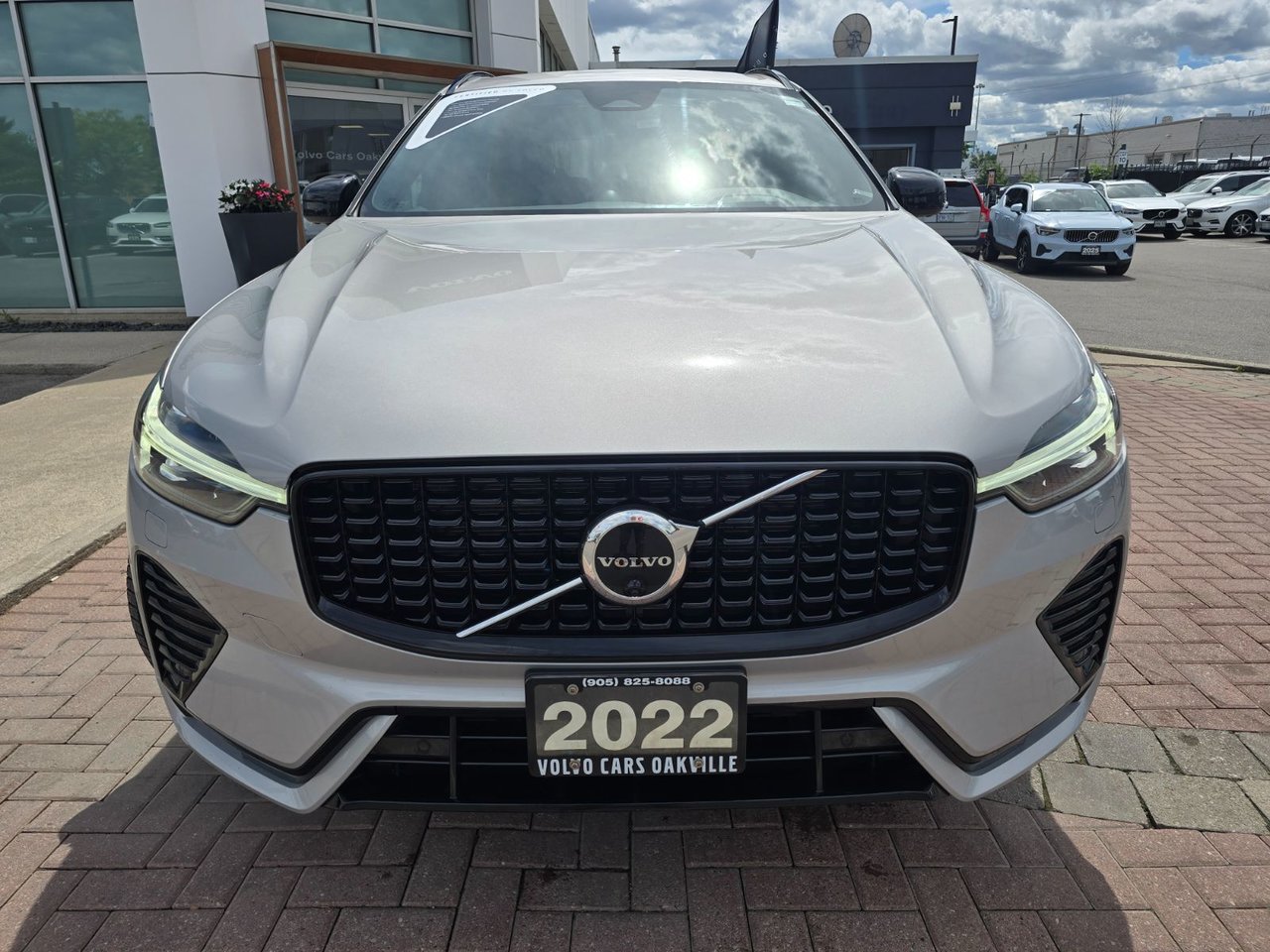2022 Volvo XC60 R-DESIGN-3