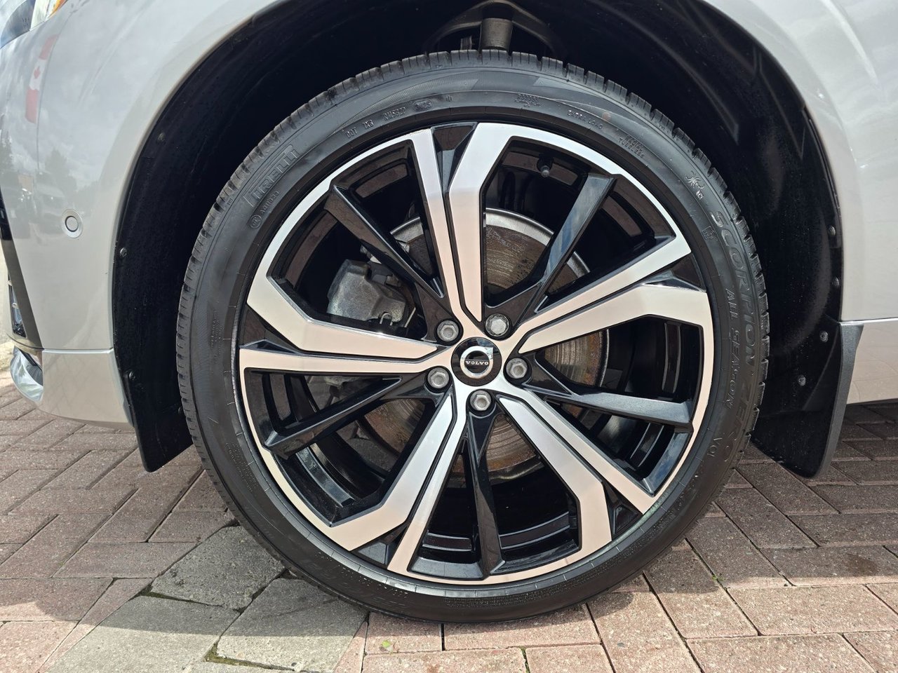 2022 Volvo XC60 R-DESIGN-7