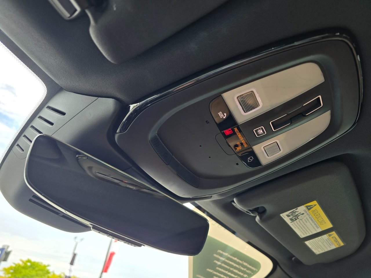 2023 Volvo XC60 ULTIMATE BRIGHT THEME-25