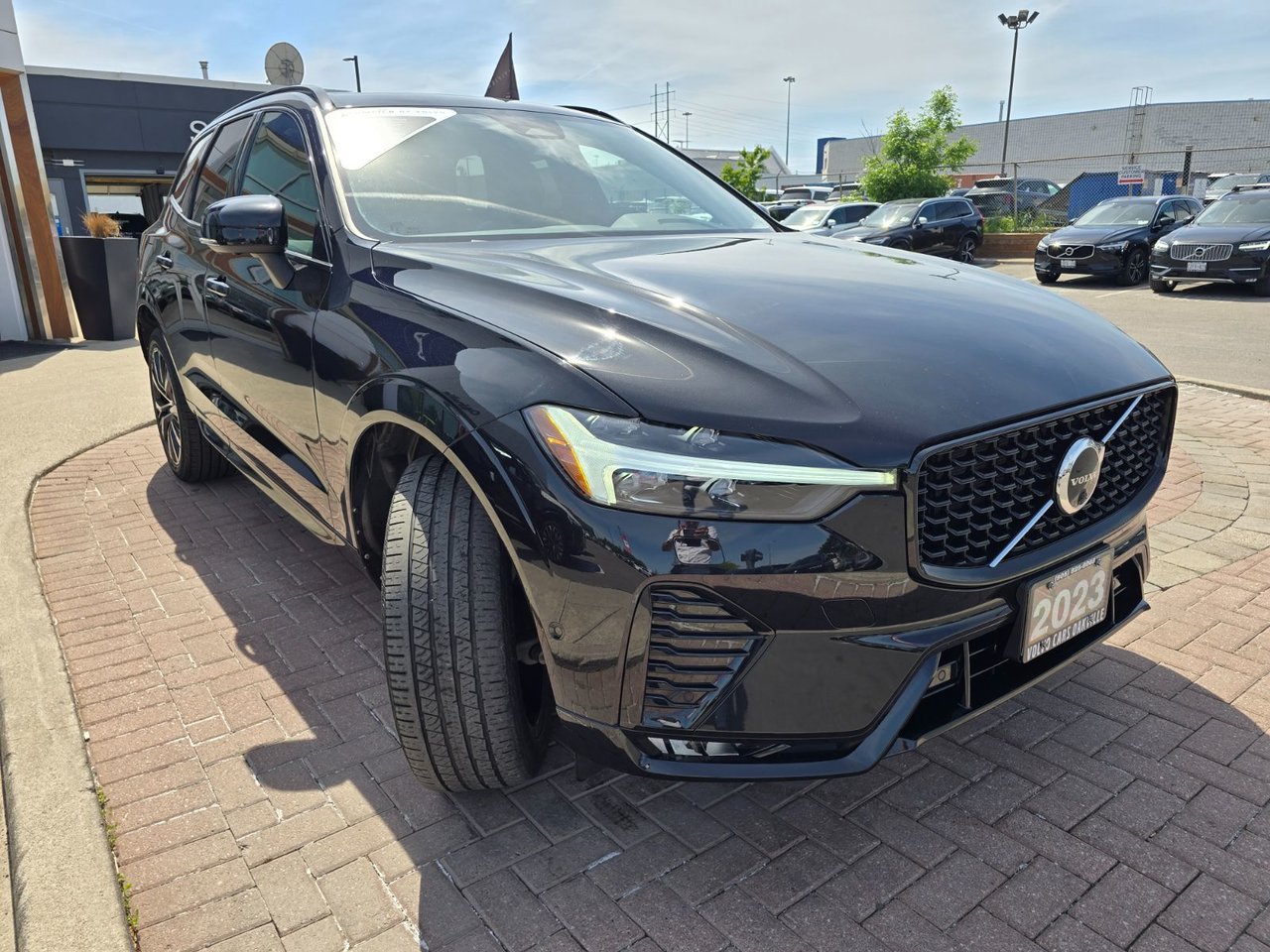 2023 Volvo XC60 PLUS DARK THEME-5