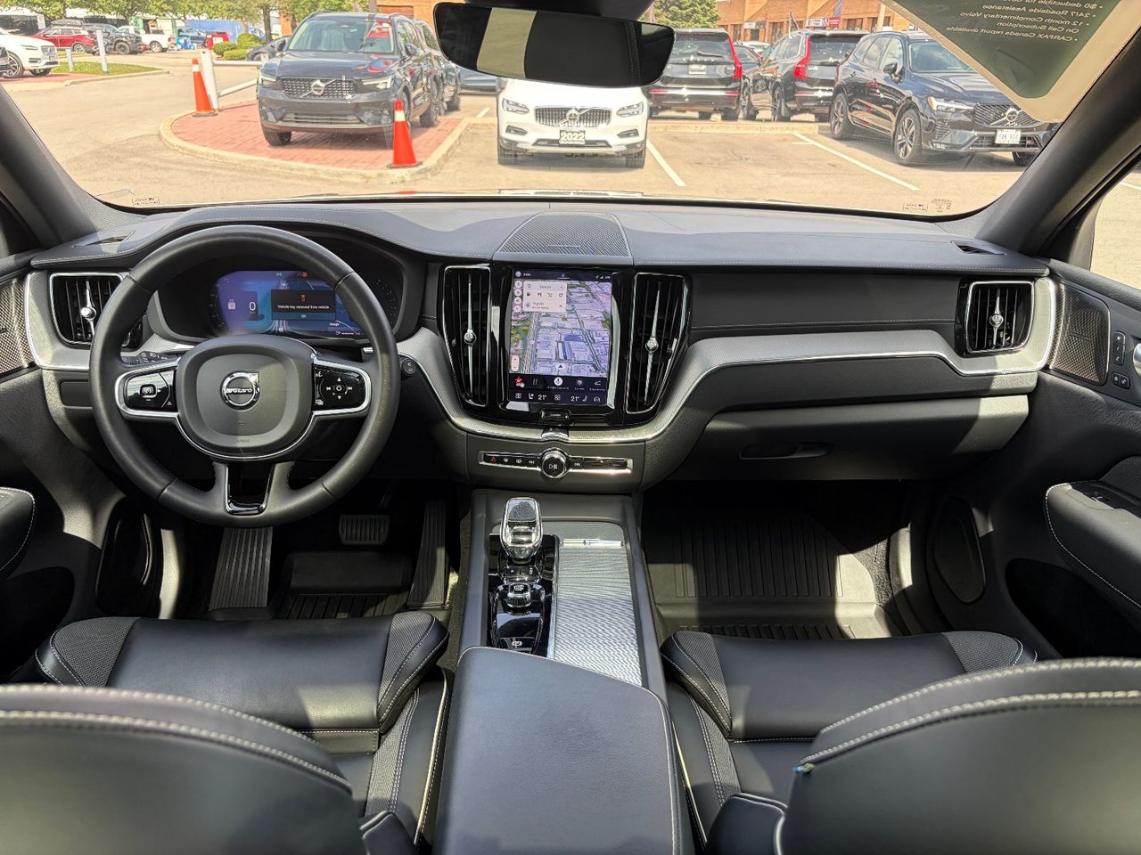 2023 Volvo XC60 ULTIMATE DARK THEME-4