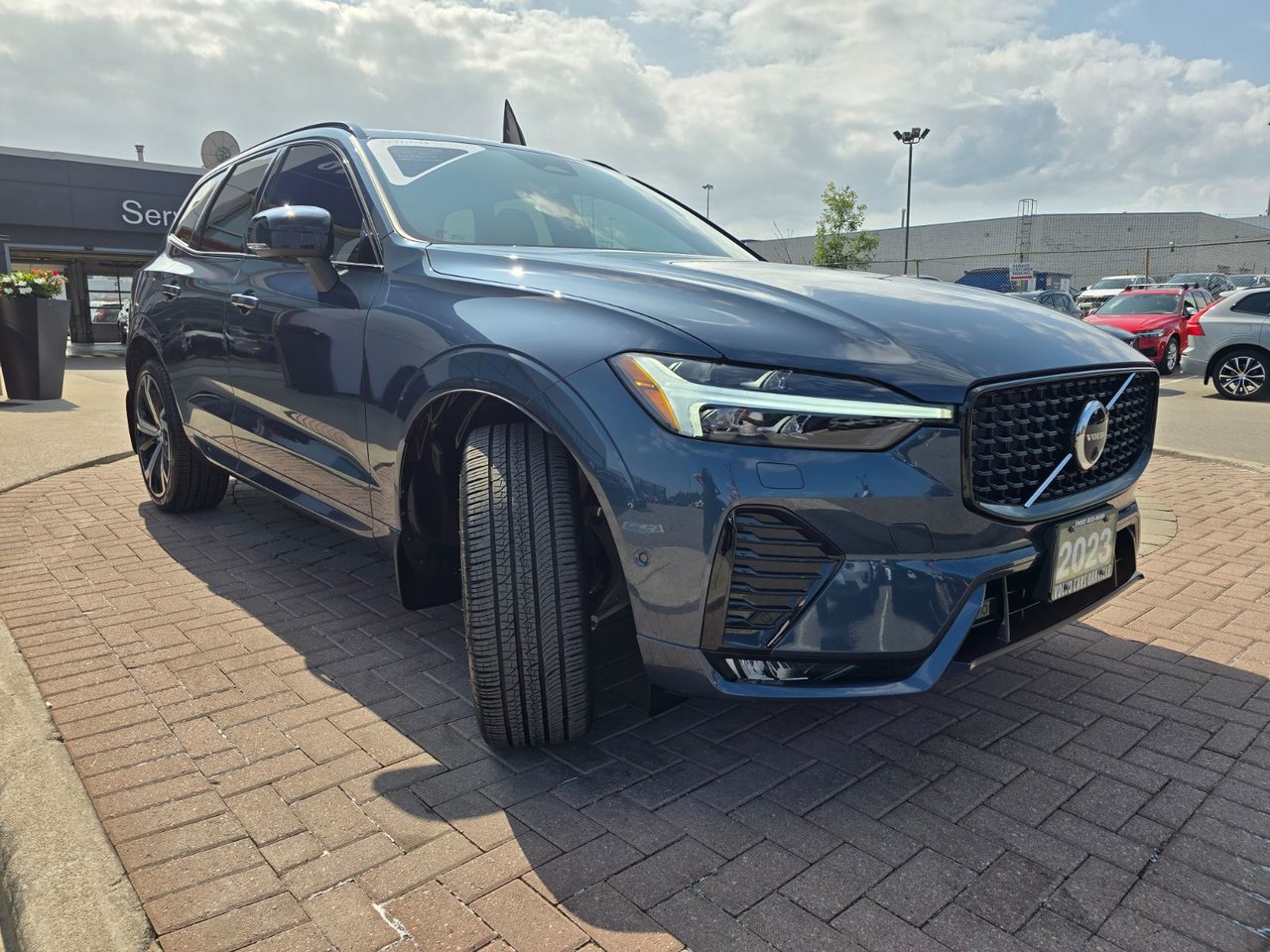 2023 Volvo XC60 ULTIMATE DARK THEME-5