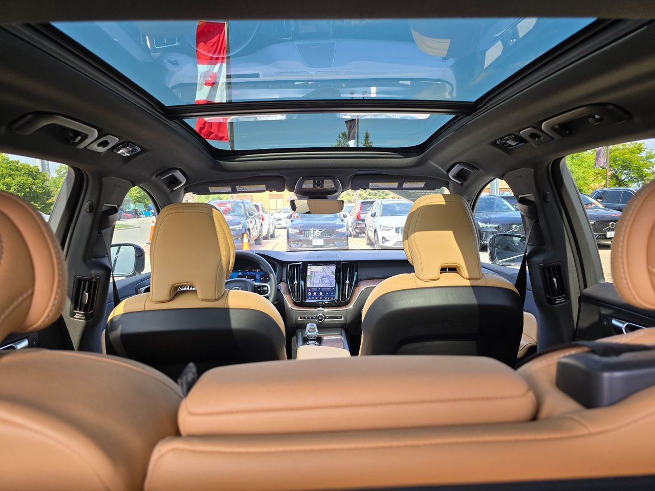 2023 Volvo XC60 ULTIMATE DARK THEME-6