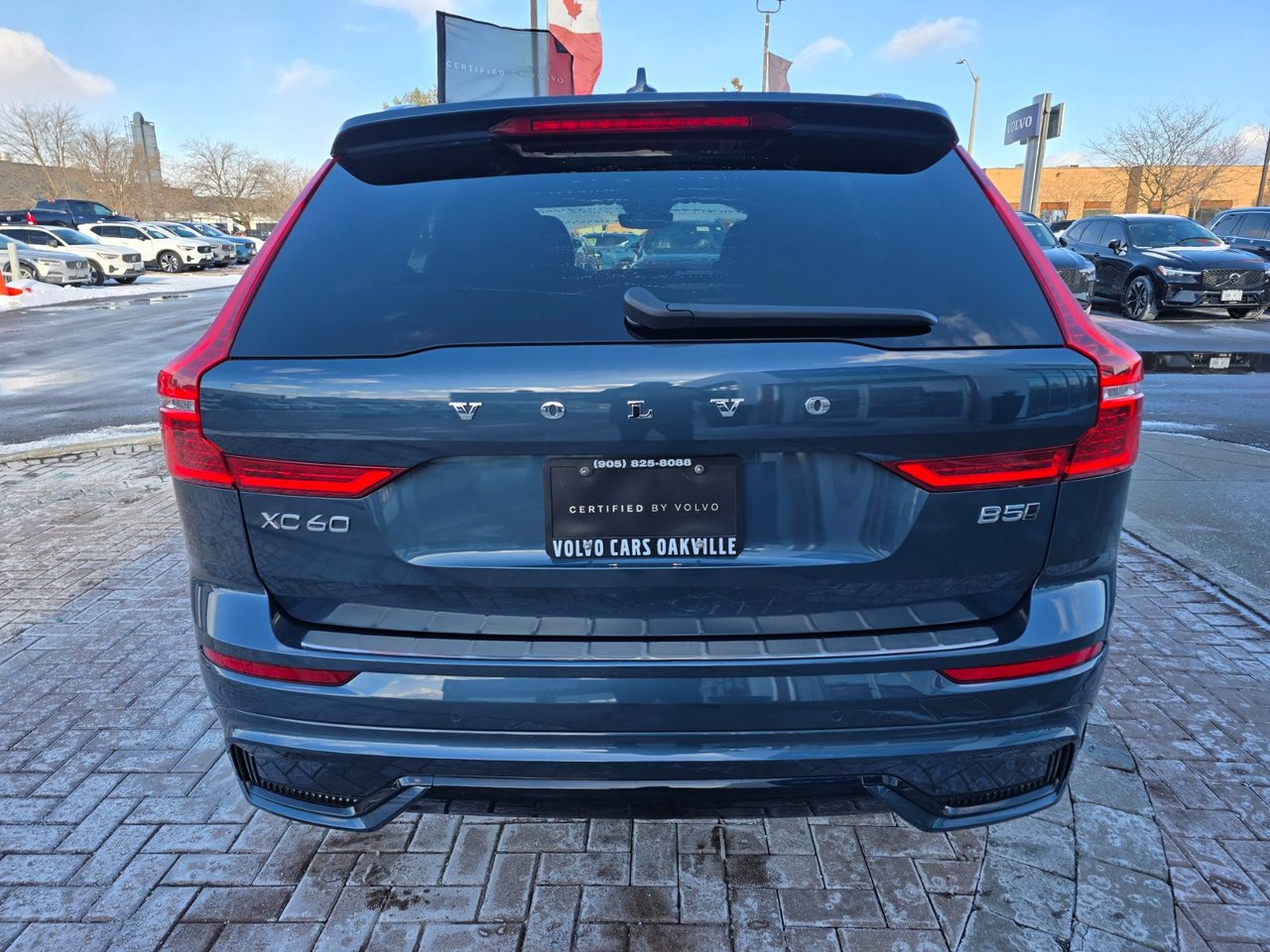 2024 Volvo XC60 PLUS DARK THEME-13