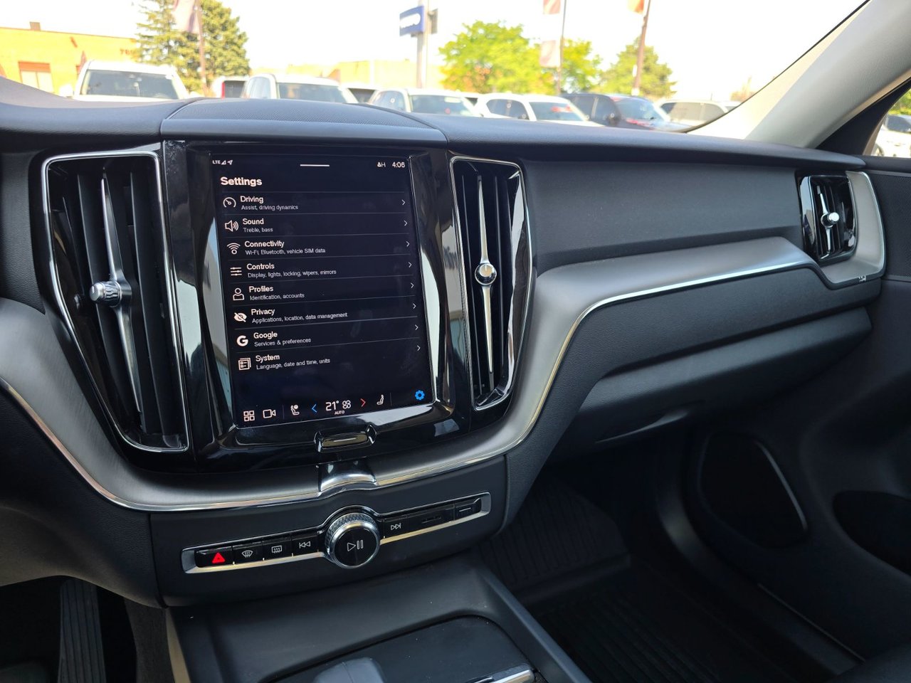 2024 Volvo XC60 CORE DARK THEME-28