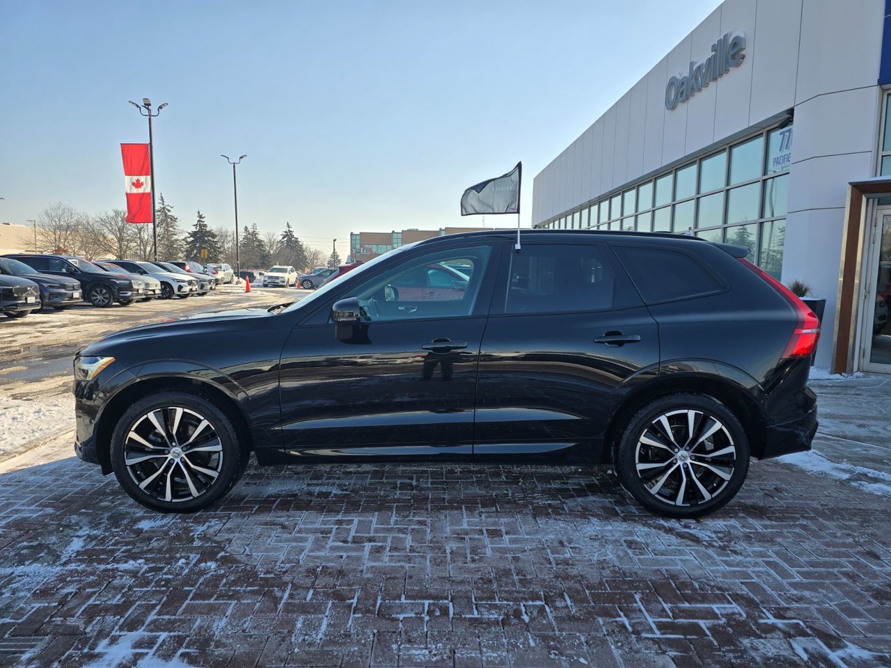 2024 Volvo XC60 PLUS DARK THEME-9