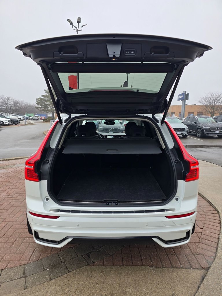 2024 Volvo XC60 PLUS DARK THEME-15