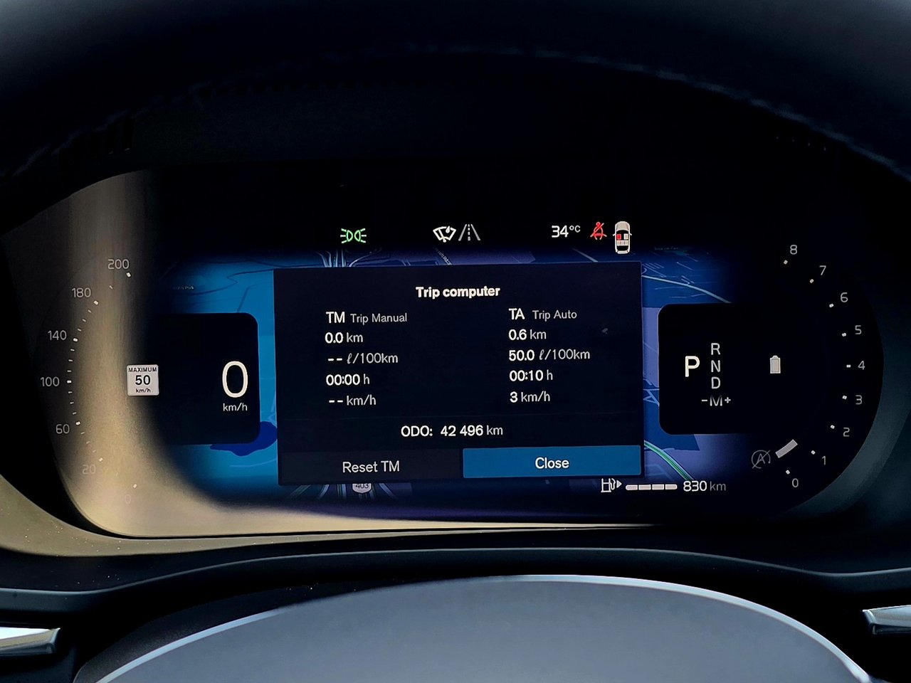 2024 Volvo XC60 PLUS DARK THEME-1