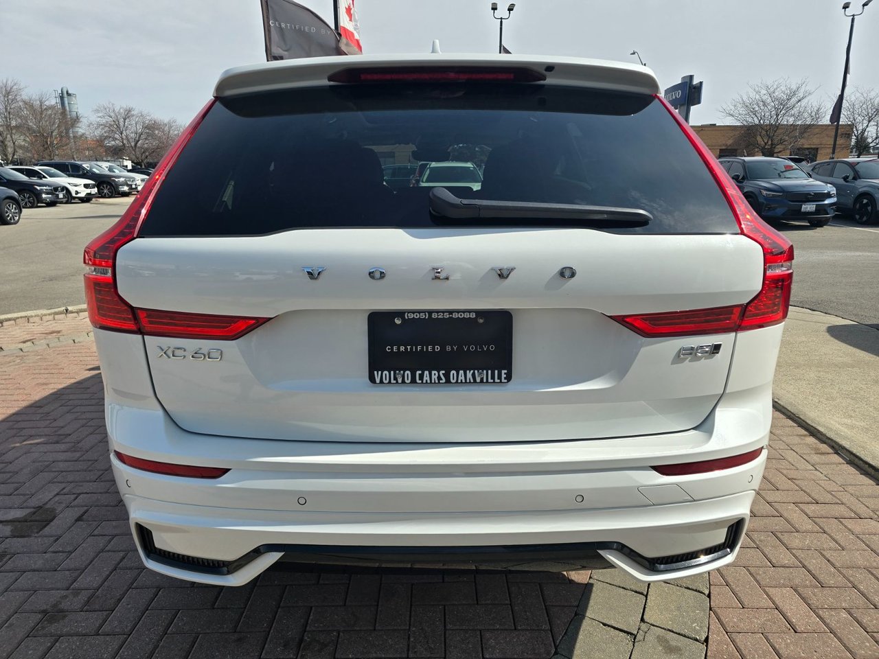 2025 Volvo XC60 PLUS DARK THEME-9
