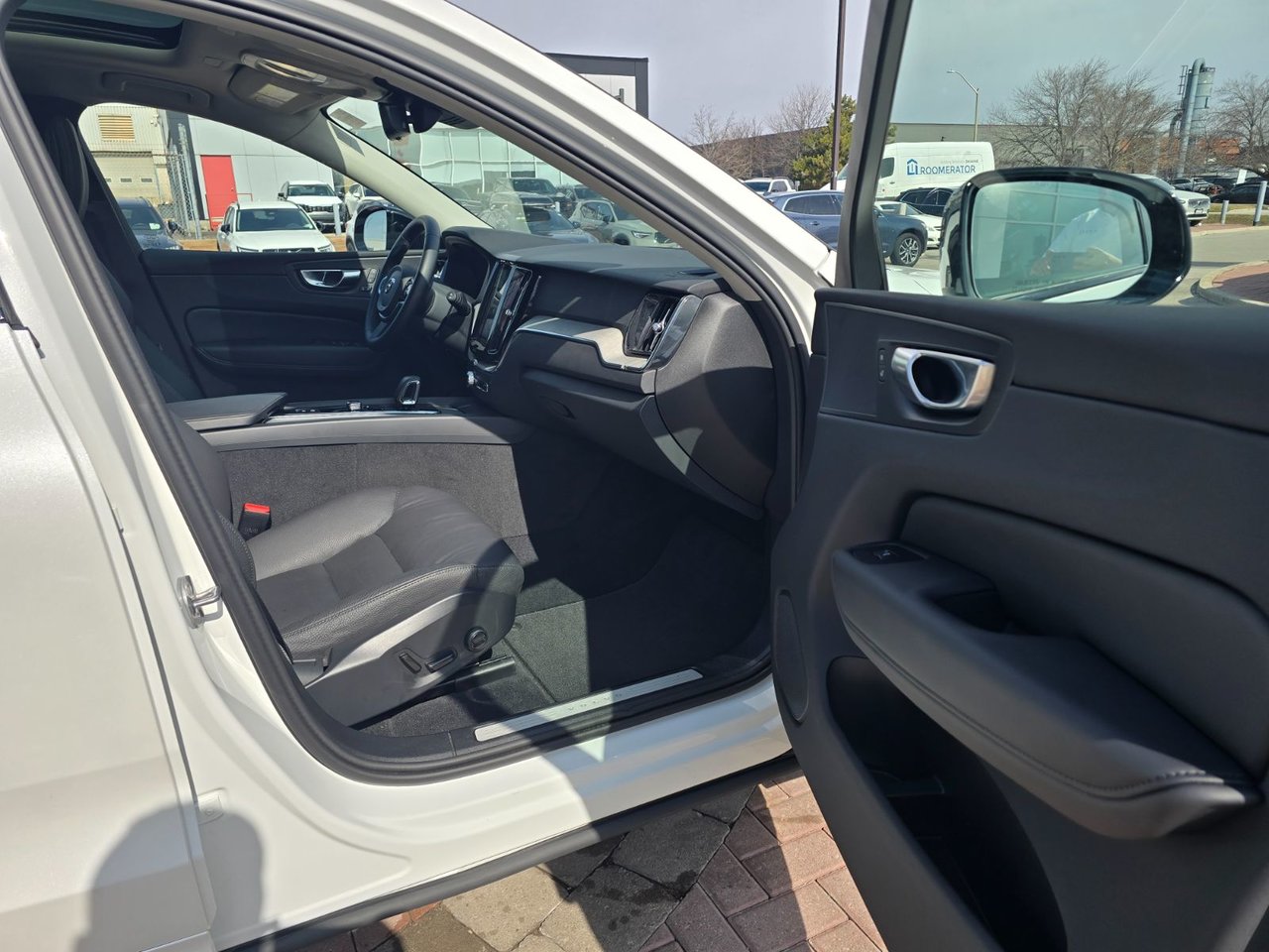 2025 Volvo XC60 PLUS DARK THEME-20