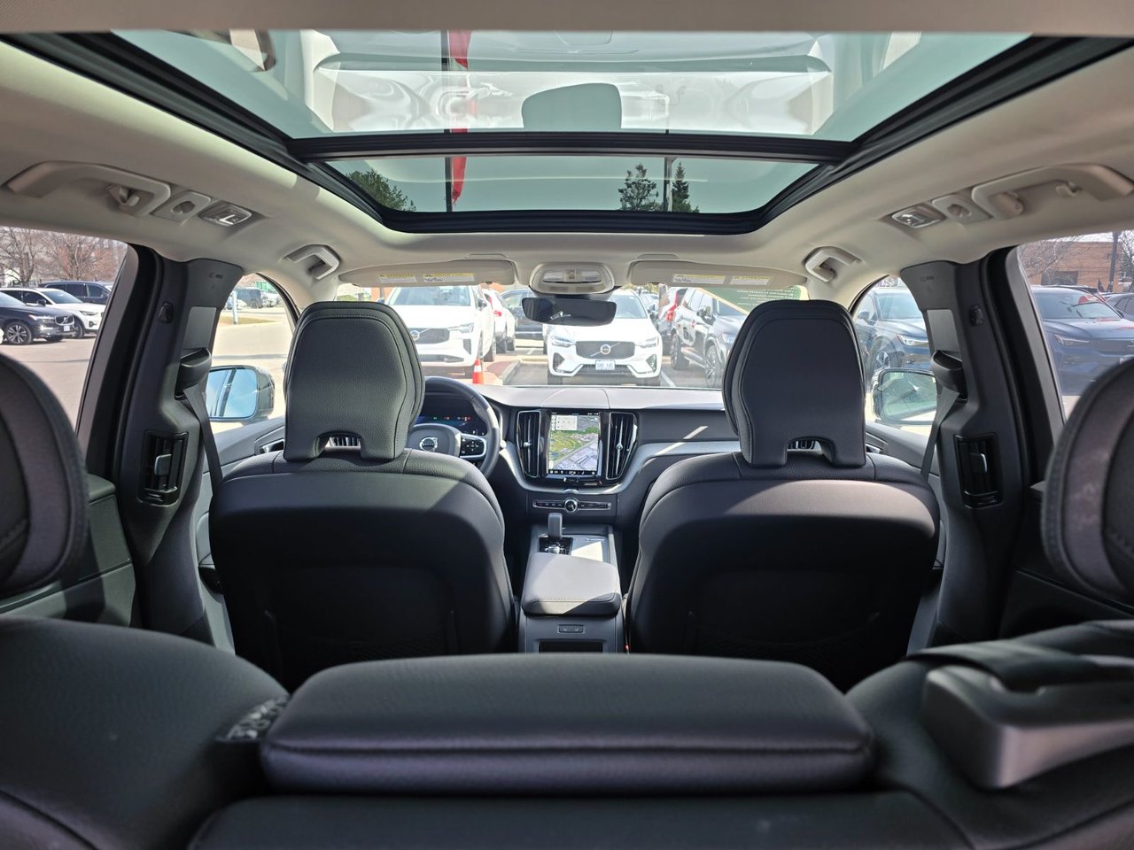 2025 Volvo XC60 PLUS DARK THEME-14