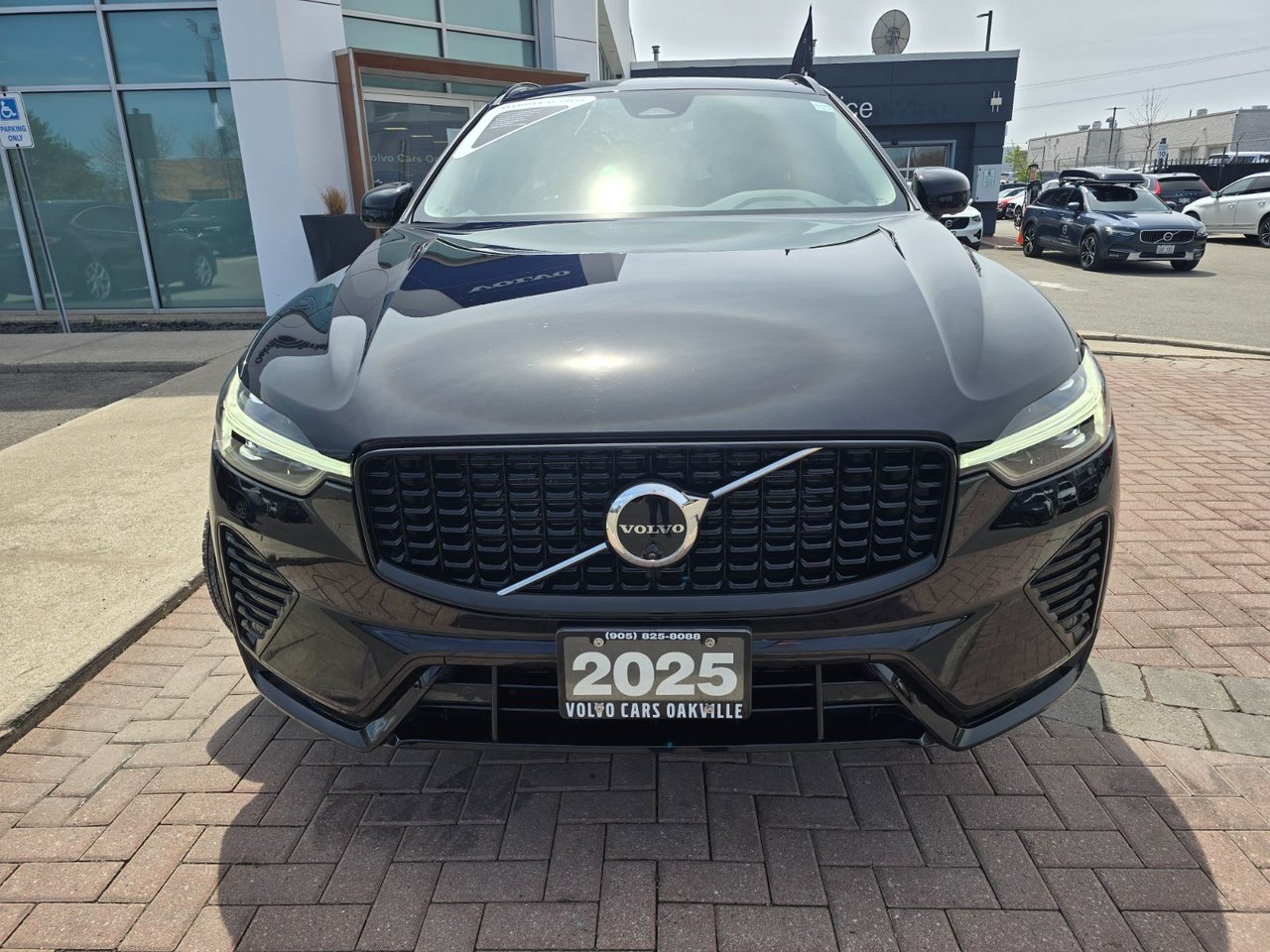2025 Volvo XC60 PLUS DARK THEME-3