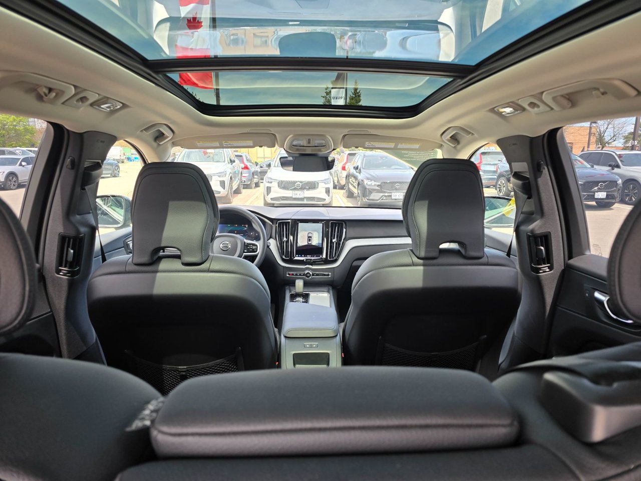 2025 Volvo XC60 PLUS DARK THEME-6