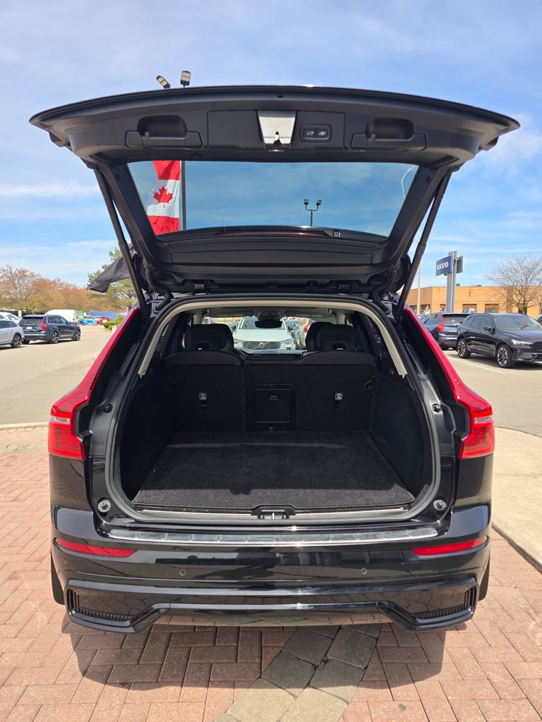 2025 Volvo XC60 PLUS DARK THEME-15