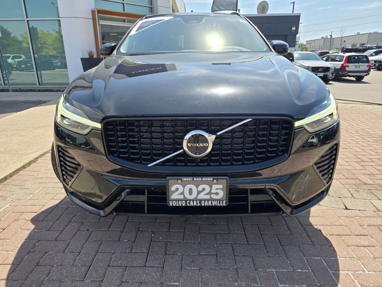 2025 Volvo XC60 PLUS DARK THEME-3