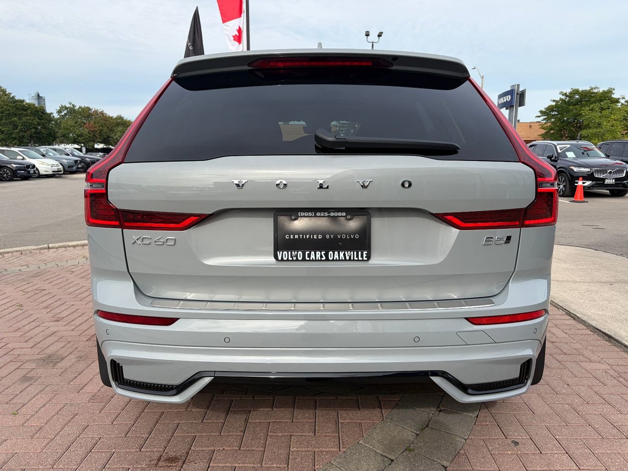 2026 Volvo XC60 PLUS DARK THEME-13