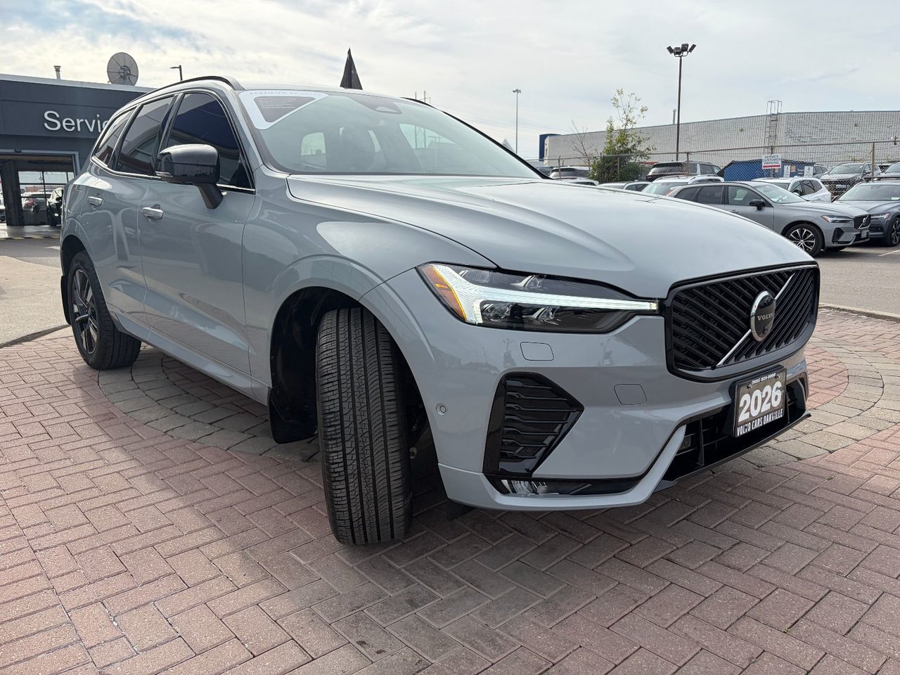 2026 Volvo XC60 PLUS DARK THEME-5