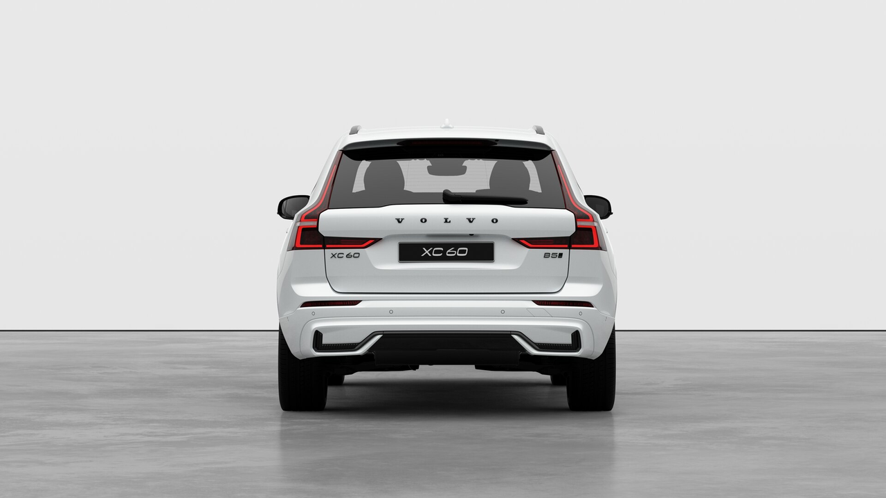 2027 Volvo XC60 Ultra Black Edition-5