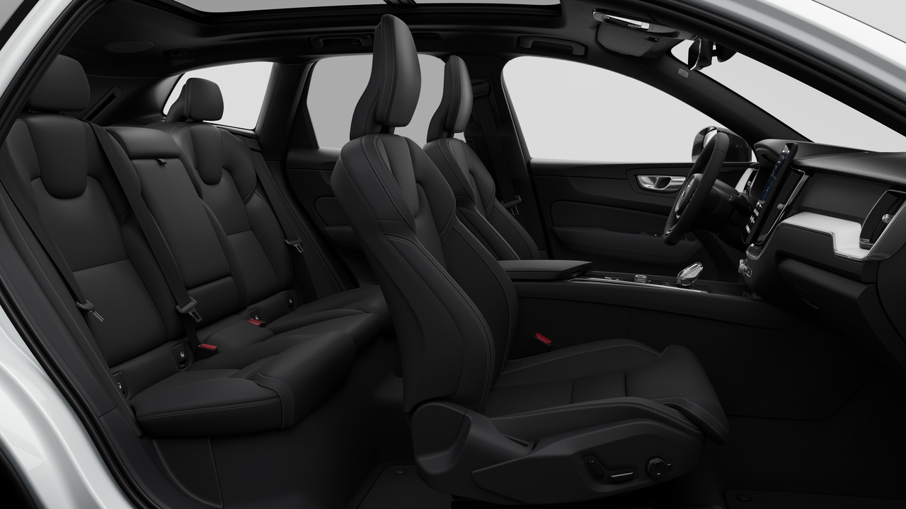 2027 Volvo XC60 Plus Black Edition-12
