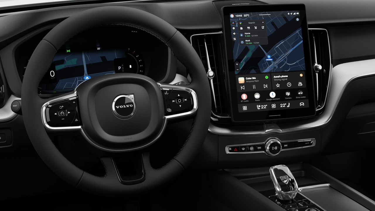 2027 Volvo XC60 Plus Black Edition-13