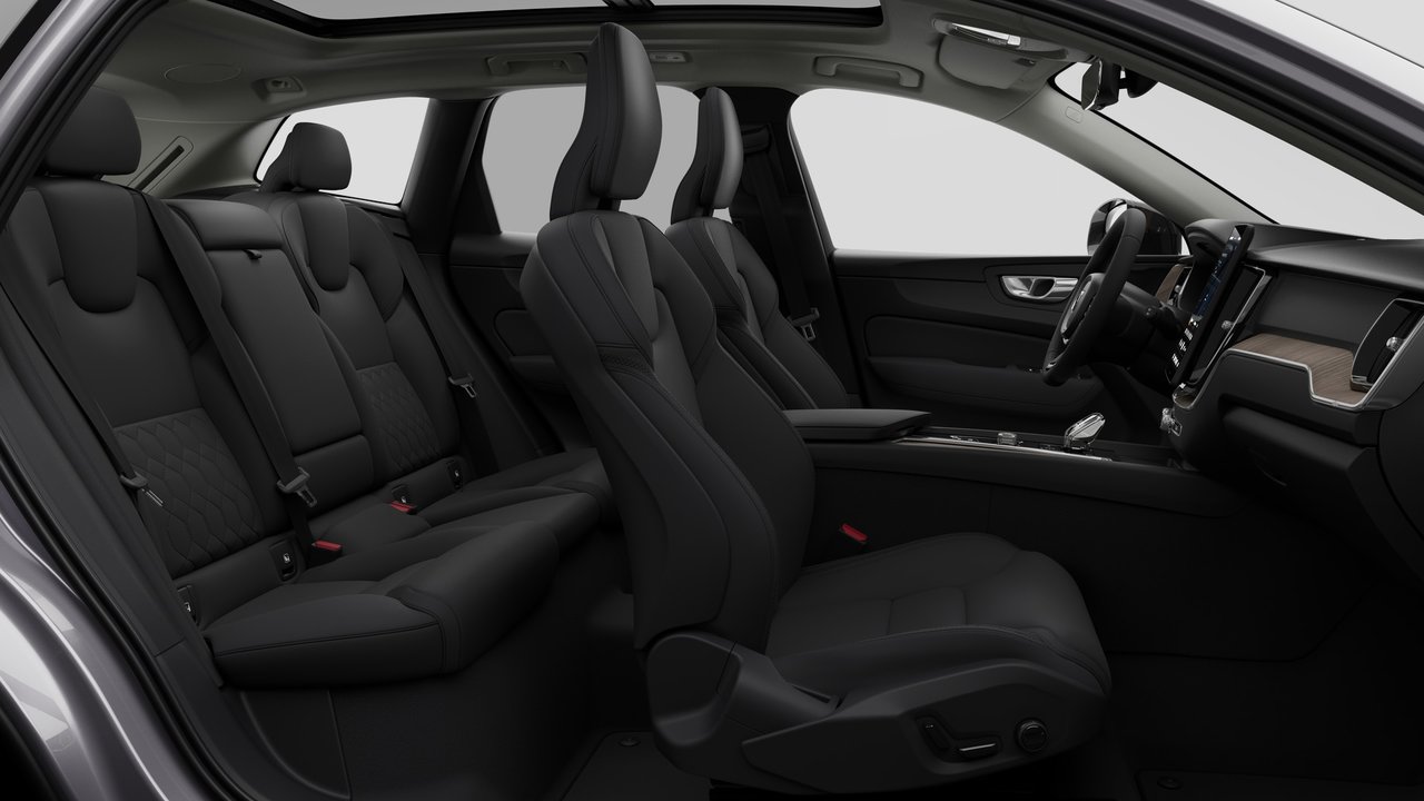 2027 Volvo XC60 Plus Dark Theme-12