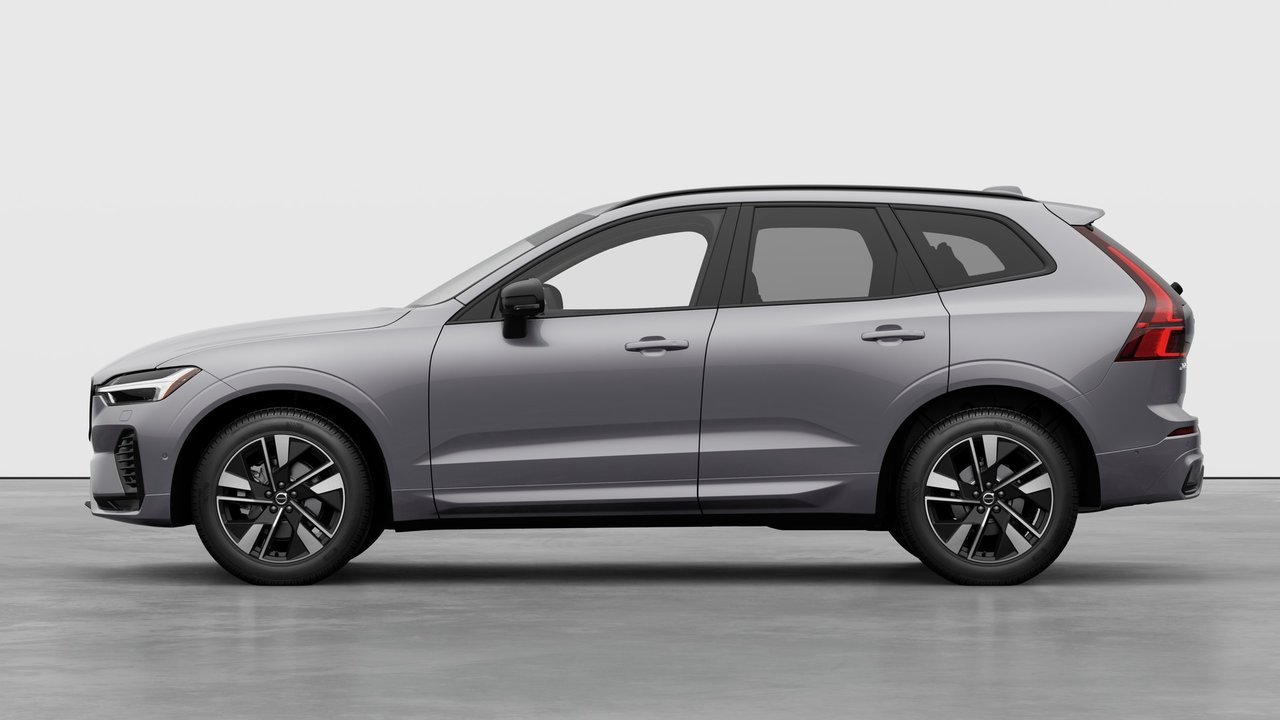 2027 Volvo XC60 Plus Dark Theme-7
