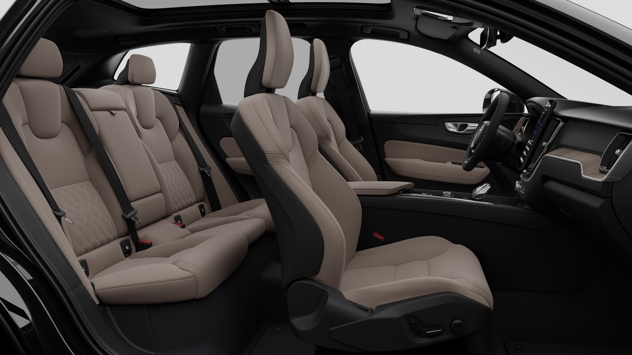 2027 Volvo XC60 Plus Dark Theme-12