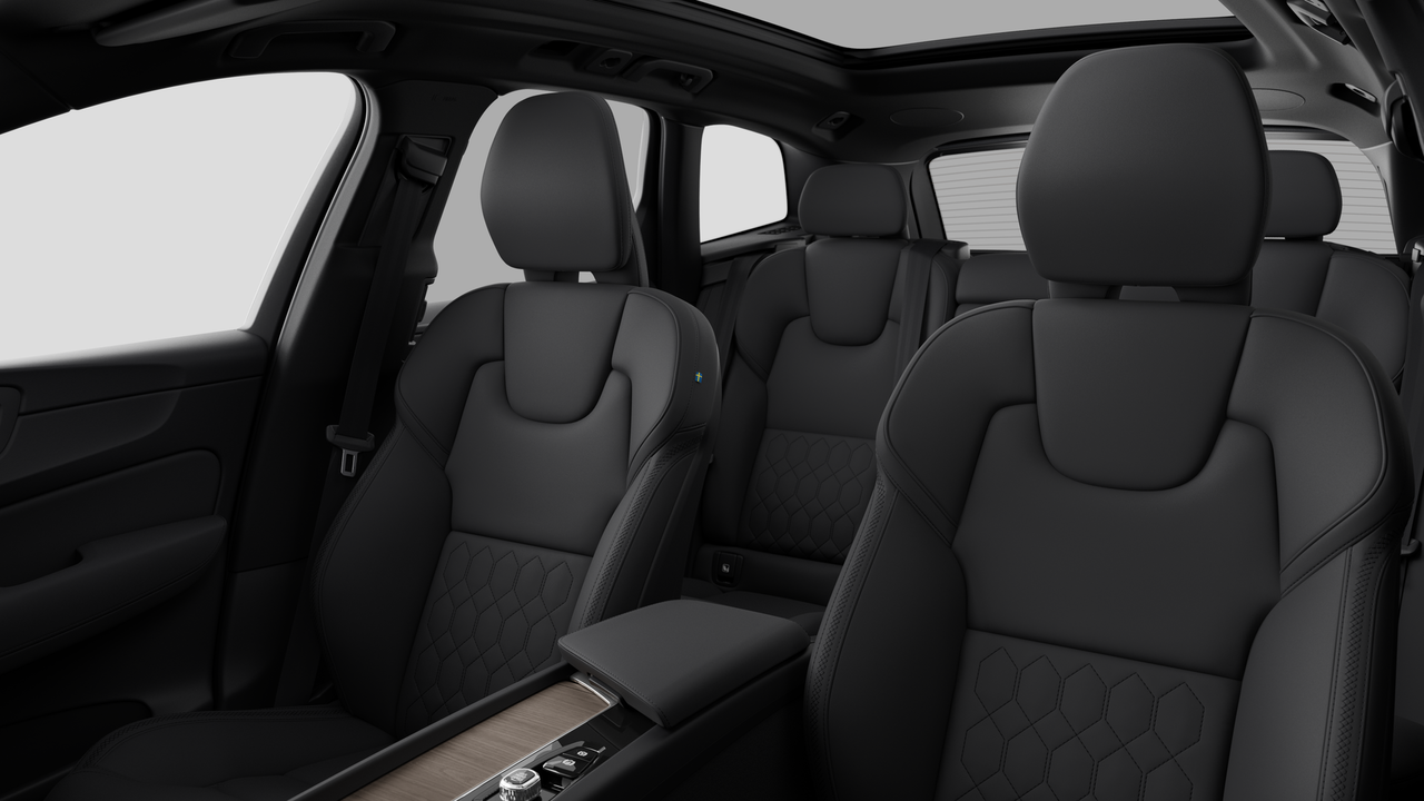 2027 Volvo XC60 Plus Dark Theme-11